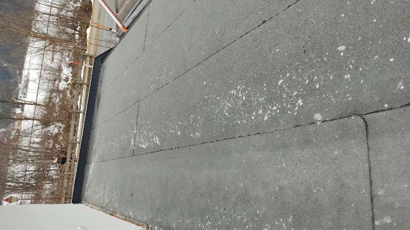 BAU.DE / BAU-Forum: 5. Bild zu Frage "Terrassenmauer auf Bitumendach bauen: Verbindung, Statik & Entwässerung prüfen?" im BAU-Forum "Balkon und Terrasse" BAU.DE / BAU-Forum: 5. Bild zu Frage "Terrassenmauer auf Bitumendach bauen: Verbindung, Statik & Entwässerung prüfen?" im BAU-Forum "Balkon und Terrasse"