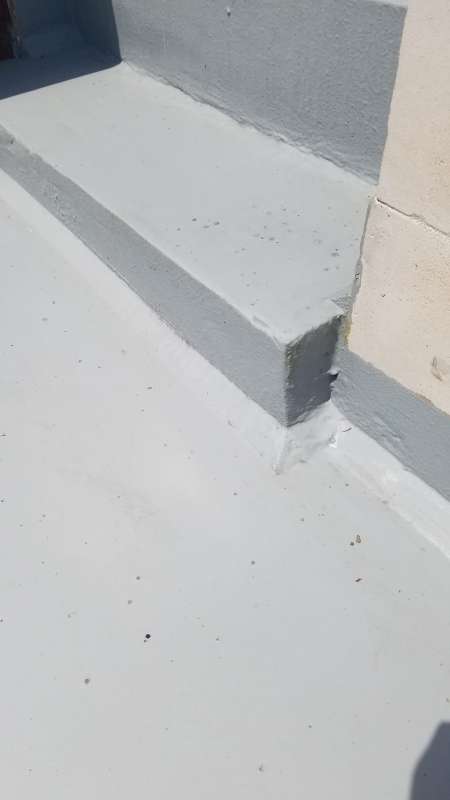 BAU.DE / BAU-Forum: 2. Bild zu Frage "Terrassensanierung mit Flüssigkunststoff: Ursachen für Risse, Blasen & Kosten der Reparatur?" im BAU-Forum "Balkon und Terrasse" BAU.DE / BAU-Forum: 2. Bild zu Frage "Terrassensanierung mit Flüssigkunststoff: Ursachen für Risse, Blasen & Kosten der Reparatur?" im BAU-Forum "Balkon und Terrasse"