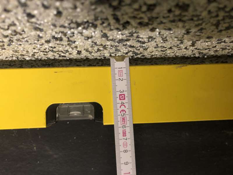 BAU.DE / BAU-Forum: 4. Bild zu Frage "Kellergefälle fehlt nach Sanierung: Ursachen, Mängel & Rechte bei fehlender Drainage?" im BAU-Forum "Estrich und Bodenbeläge" BAU.DE / BAU-Forum: 4. Bild zu Frage "Kellergefälle fehlt nach Sanierung: Ursachen, Mängel & Rechte bei fehlender Drainage?" im BAU-Forum "Estrich und Bodenbeläge"