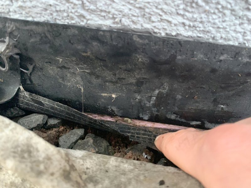 BAU.DE / BAU-Forum: 4. Bild zu Frage "Feuchtigkeit im Sockelbereich: Ursachen, Risiken & Lösungen für Fertighaus-Außenwand?" im BAU-Forum "Fertighaus" BAU.DE / BAU-Forum: 4. Bild zu Frage "Feuchtigkeit im Sockelbereich: Ursachen, Risiken & Lösungen für Fertighaus-Außenwand?" im BAU-Forum "Fertighaus"