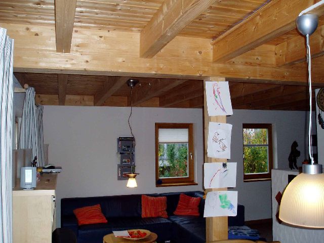 BAU.DE / BAU-Forum: 1. Bild zu Frage "Holzstütze entfernen im Holzständerhaus: Statik prüfen, Risiken & Kosten" im BAU-Forum "Holzbau" BAU.DE / BAU-Forum: 1. Bild zu Frage "Holzstütze entfernen im Holzständerhaus: Statik prüfen, Risiken & Kosten" im BAU-Forum "Holzbau"