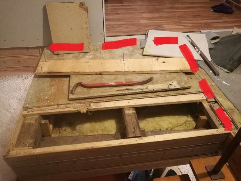 BAU.DE / BAU-Forum: 1. Bild zu Frage "Deckenausschnitt vergrößern im Altbau: Statik prüfen, Überhang entfernen – Was beachten?" im BAU-Forum "Holzbau" BAU.DE / BAU-Forum: 1. Bild zu Frage "Deckenausschnitt vergrößern im Altbau: Statik prüfen, Überhang entfernen – Was beachten?" im BAU-Forum "Holzbau"