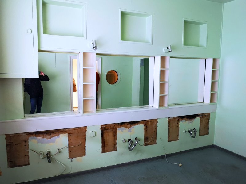 BAU.DE / BAU-Forum: 1. Bild zu Antwort "Risiko Hausschwamm: Erste Einschätzung und weitere Schritte" auf die Frage "Hausschwamm erkennen: Risiken, Sanierungskosten & Gutachter für Altbau?" im BAU-Forum "Holzschutz, Holzschäden, Holzsanierung" BAU.DE / BAU-Forum: 1. Bild zu Antwort "Risiko Hausschwamm: Erste Einschätzung und weitere Schritte" auf die Frage "Hausschwamm erkennen: Risiken, Sanierungskosten & Gutachter für Altbau?" im BAU-Forum "Holzschutz, Holzschäden, Holzsanierung"