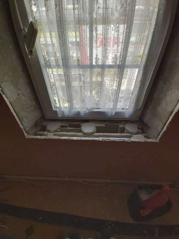 BAU.DE / BAU-Forum: 1. Bild zu Frage "Fensternische zumauern: Ytong oder Dämmung? Kosten, Vor- & Nachteile" im BAU-Forum "Innenwände" BAU.DE / BAU-Forum: 1. Bild zu Frage "Fensternische zumauern: Ytong oder Dämmung? Kosten, Vor- & Nachteile" im BAU-Forum "Innenwände"