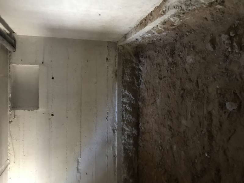 BAU.DE / BAU-Forum: 1. Bild zu Antwort "Kellerboden: Skizze und Fotos der Bodenplatten-Konstruktion" auf die Frage "Feuchter Keller: Aufsteigende oder drückende Feuchtigkeit? Ursachen, Sanierung & Kosten" im BAU-Forum "Keller" BAU.DE / BAU-Forum: 1. Bild zu Antwort "Kellerboden: Skizze und Fotos der Bodenplatten-Konstruktion" auf die Frage "Feuchter Keller: Aufsteigende oder drückende Feuchtigkeit? Ursachen, Sanierung & Kosten" im BAU-Forum "Keller"