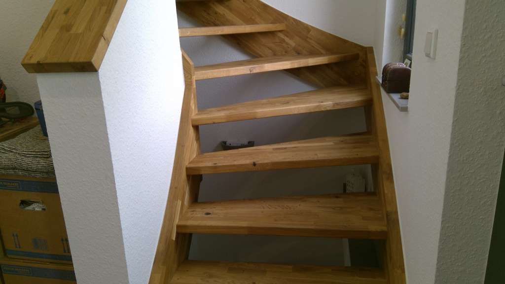 BAU.DE / BAU-Forum: 2. Bild zu Frage "Treppenstufen Abstand zu groß? DIN 18065, Kindersicherung & Bauträger-Pflichten" im BAU-Forum "Neubau" BAU.DE / BAU-Forum: 2. Bild zu Frage "Treppenstufen Abstand zu groß? DIN 18065, Kindersicherung & Bauträger-Pflichten" im BAU-Forum "Neubau"