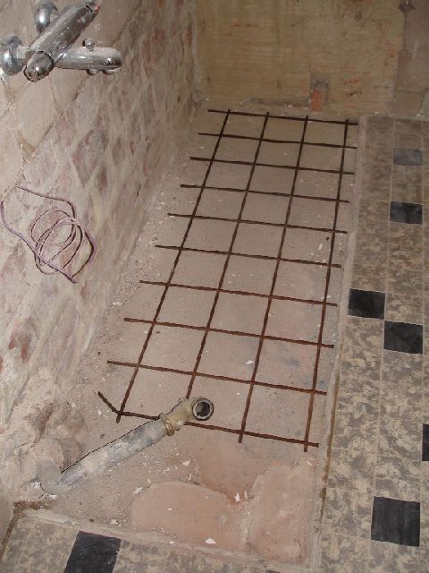 BAU.DE / BAU-Forum: 1. Bild zu Frage "Bad Leitungen erneuern: Kosten, Risiken & Alternativen für 40 Jahre alte Rohre?" im BAU-Forum "Sanitär, Bad, Dusche, WC" BAU.DE / BAU-Forum: 1. Bild zu Frage "Bad Leitungen erneuern: Kosten, Risiken & Alternativen für 40 Jahre alte Rohre?" im BAU-Forum "Sanitär, Bad, Dusche, WC"