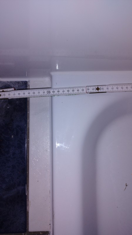 BAU.DE / BAU-Forum: 1. Bild zu Frage "Duschkabine passt nicht auf Duschwanne: Toleranzen, Lösungen & Sonderanfertigung?" im BAU-Forum "Sanitär, Bad, Dusche, WC" BAU.DE / BAU-Forum: 1. Bild zu Frage "Duschkabine passt nicht auf Duschwanne: Toleranzen, Lösungen & Sonderanfertigung?" im BAU-Forum "Sanitär, Bad, Dusche, WC"