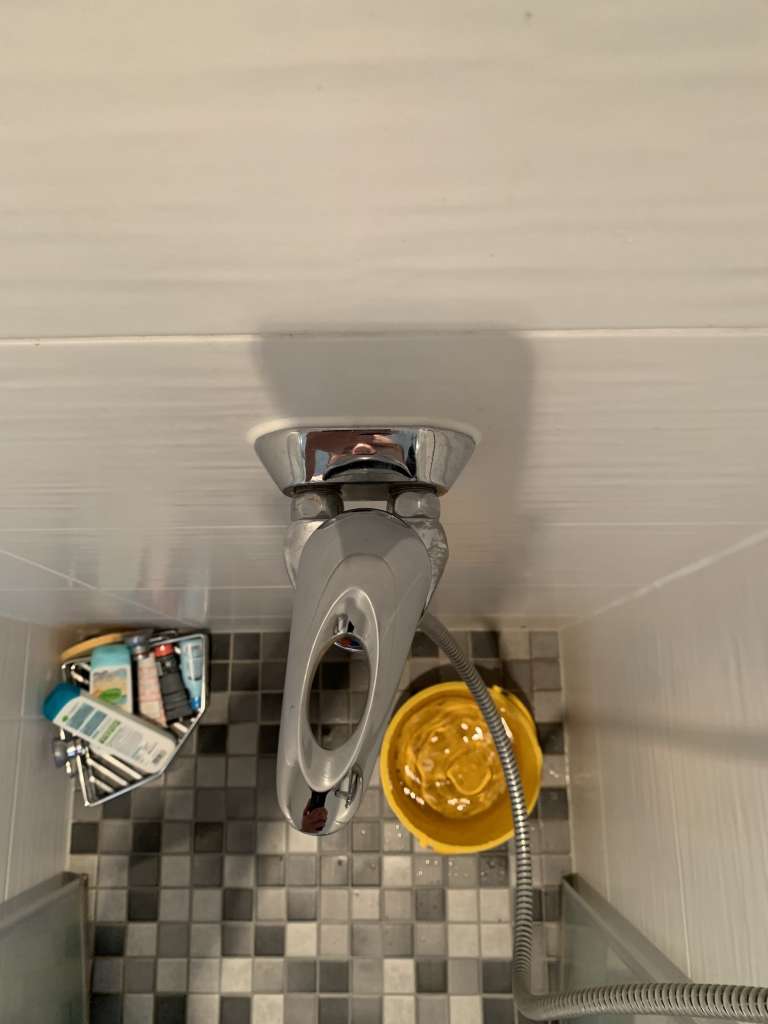 BAU.DE / BAU-Forum: 1. Bild zu Frage "Kleine Duscharmatur finden: Mini-Mischbatterie für Dusche – Maße, Thermostat & Montage?" im BAU-Forum "Sanitär, Bad, Dusche, WC" BAU.DE / BAU-Forum: 1. Bild zu Frage "Kleine Duscharmatur finden: Mini-Mischbatterie für Dusche – Maße, Thermostat & Montage?" im BAU-Forum "Sanitär, Bad, Dusche, WC"