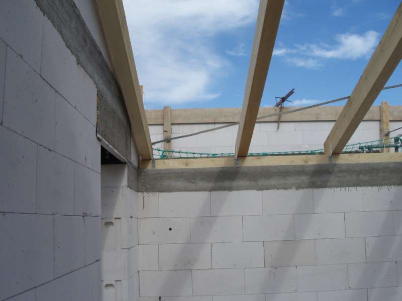 BAU.DE / BAU-Forum: 1. Bild zu Antwort "Kamin-Problem: Rohbau-Bilder zur Analyse der Wärmebrücke" auf die Frage "Schwarze Verfärbung am Kamin der Brennwerttherme: Ursachen, Risiken & Sanierung?" im BAU-Forum "Modernisierung / Sanierung / Bauschäden" BAU.DE / BAU-Forum: 1. Bild zu Antwort "Kamin-Problem: Rohbau-Bilder zur Analyse der Wärmebrücke" auf die Frage "Schwarze Verfärbung am Kamin der Brennwerttherme: Ursachen, Risiken & Sanierung?" im BAU-Forum "Modernisierung / Sanierung / Bauschäden"