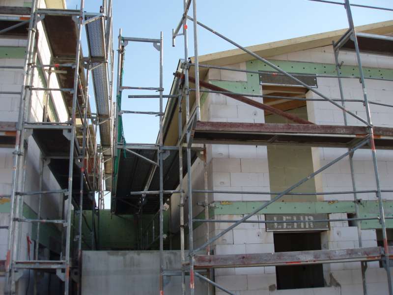 BAU.DE / BAU-Forum: 3. Bild zu Antwort "Kamin-Problem: Rohbau-Bilder zur Analyse der Wärmebrücke" auf die Frage "Schwarze Verfärbung am Kamin der Brennwerttherme: Ursachen, Risiken & Sanierung?" im BAU-Forum "Modernisierung / Sanierung / Bauschäden" BAU.DE / BAU-Forum: 3. Bild zu Antwort "Kamin-Problem: Rohbau-Bilder zur Analyse der Wärmebrücke" auf die Frage "Schwarze Verfärbung am Kamin der Brennwerttherme: Ursachen, Risiken & Sanierung?" im BAU-Forum "Modernisierung / Sanierung / Bauschäden"
