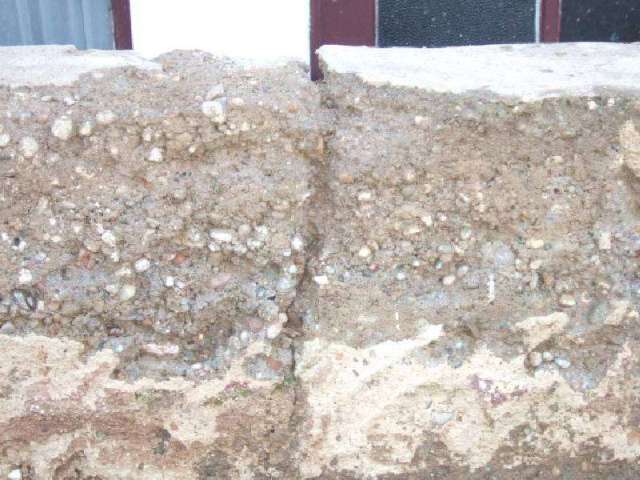 BAU.DE / BAU-Forum: 2. Bild zu Frage "Außenkellertreppe sanieren: Putzrisse, Materialauswahl & Kosten für Vorwandmauer?" im BAU-Forum "Modernisierung / Sanierung / Bauschäden" BAU.DE / BAU-Forum: 2. Bild zu Frage "Außenkellertreppe sanieren: Putzrisse, Materialauswahl & Kosten für Vorwandmauer?" im BAU-Forum "Modernisierung / Sanierung / Bauschäden"