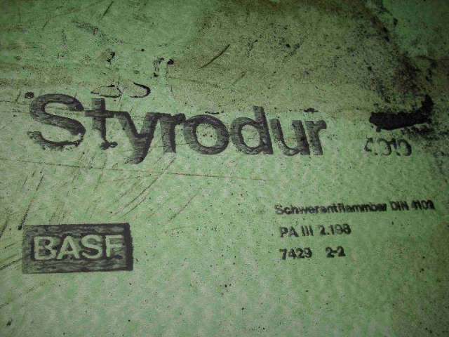 BAU.DE / BAU-Forum: 1. Bild zu Frage "Styrodur 4010 Kelleraußendämmung: Eignung, Eigenschaften & Feuchtigkeitsbeständigkeit?" im BAU-Forum "Modernisierung / Sanierung / Bauschäden" BAU.DE / BAU-Forum: 1. Bild zu Frage "Styrodur 4010 Kelleraußendämmung: Eignung, Eigenschaften & Feuchtigkeitsbeständigkeit?" im BAU-Forum "Modernisierung / Sanierung / Bauschäden"
