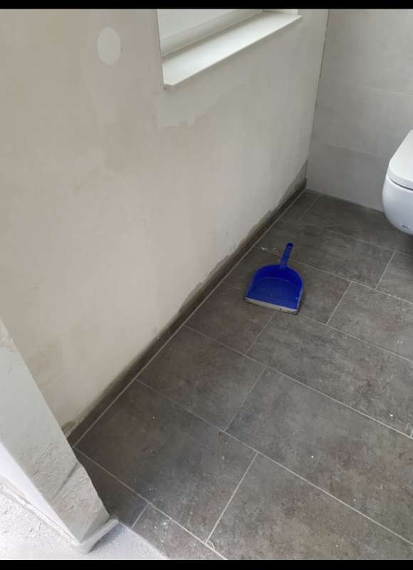 BAU.DE / BAU-Forum: 1. Bild zu Frage "Wasserschaden Neubau: Ursachen, Sofortmaßnahmen, Verantwortlichkeiten & Versicherung?" im BAU-Forum "Modernisierung / Sanierung / Bauschäden" BAU.DE / BAU-Forum: 1. Bild zu Frage "Wasserschaden Neubau: Ursachen, Sofortmaßnahmen, Verantwortlichkeiten & Versicherung?" im BAU-Forum "Modernisierung / Sanierung / Bauschäden"
