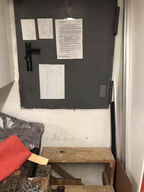 BAU.DE / BAU-Forum: 2. Bild zu Frage "Tankraumtür-Durchbruch: Türsturz nötig? Wandöffnung, Statik & Kosten im Altbau" im BAU-Forum "Modernisierung / Sanierung / Bauschäden" BAU.DE / BAU-Forum: 2. Bild zu Frage "Tankraumtür-Durchbruch: Türsturz nötig? Wandöffnung, Statik & Kosten im Altbau" im BAU-Forum "Modernisierung / Sanierung / Bauschäden"