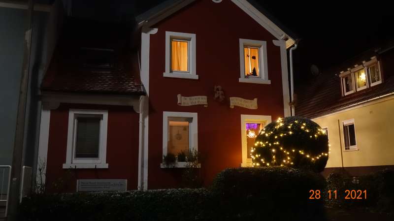 BAU.DE / BAU-Forum: 1. Bild zu Antwort "Altbau: Luftfeuchtigkeit unabhängig von Elefantenhaut-Fassade" auf die Frage "Elefantenhaut Fassade entfernen: Beizen, Fräsen? Kosten & Methoden für Altbau" im BAU-Forum "Modernisierung / Sanierung / Bauschäden" BAU.DE / BAU-Forum: 1. Bild zu Antwort "Altbau: Luftfeuchtigkeit unabhängig von Elefantenhaut-Fassade" auf die Frage "Elefantenhaut Fassade entfernen: Beizen, Fräsen? Kosten & Methoden für Altbau" im BAU-Forum "Modernisierung / Sanierung / Bauschäden"