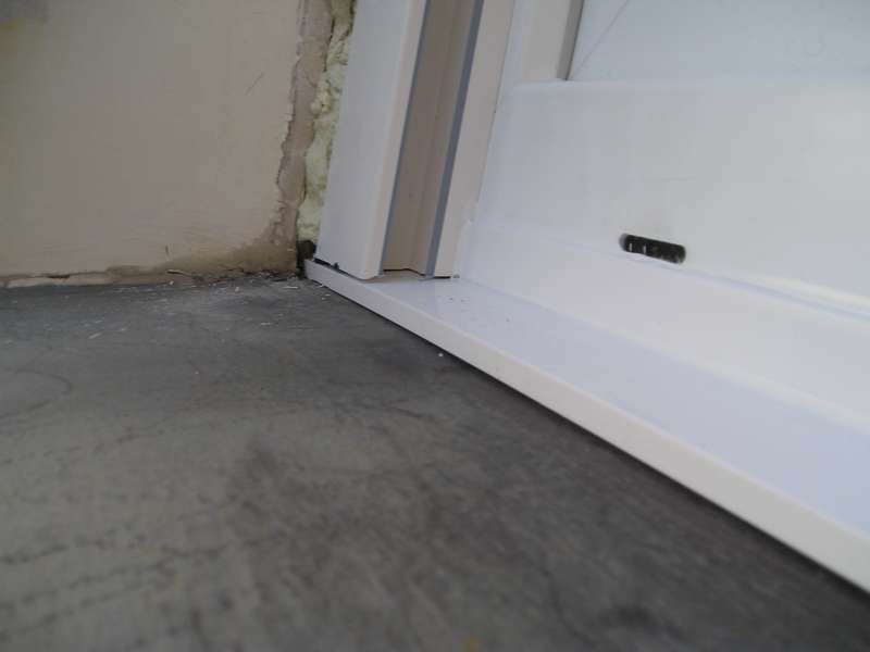 BAU.DE / BAU-Forum: 3. Bild zu Frage "Fenstereinbau im Altbau: Zu kleine Fenster, Mängel & korrekte Ausführung prüfen?" im BAU-Forum "Modernisierung / Sanierung / Bauschäden" BAU.DE / BAU-Forum: 3. Bild zu Frage "Fenstereinbau im Altbau: Zu kleine Fenster, Mängel & korrekte Ausführung prüfen?" im BAU-Forum "Modernisierung / Sanierung / Bauschäden"