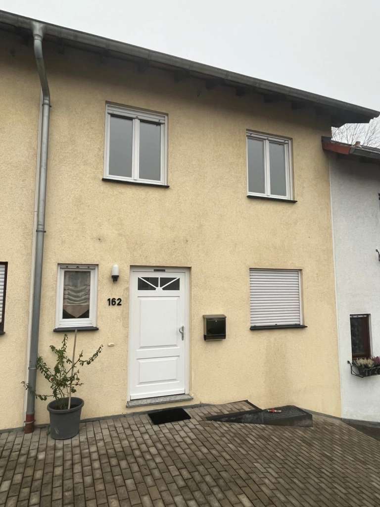 BAU.DE / BAU-Forum: 5. Bild zu Frage "Wasserschaden im Keller: Ursachen, Schimmelbildung & Maßnahmen zur Beseitigung?" im BAU-Forum "Modernisierung / Sanierung / Bauschäden" BAU.DE / BAU-Forum: 5. Bild zu Frage "Wasserschaden im Keller: Ursachen, Schimmelbildung & Maßnahmen zur Beseitigung?" im BAU-Forum "Modernisierung / Sanierung / Bauschäden"