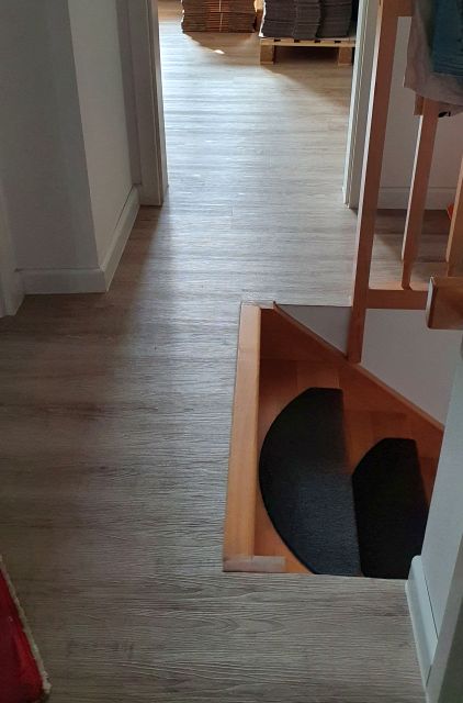 BAU.DE / BAU-Forum: 2. Bild zu Frage "Treppe zu lang: Was tun bei zu hoher Stufenanzahl? Rechte, Mietminderung & Lösung" im BAU-Forum "Treppen, Rampen, Leitern" BAU.DE / BAU-Forum: 2. Bild zu Frage "Treppe zu lang: Was tun bei zu hoher Stufenanzahl? Rechte, Mietminderung & Lösung" im BAU-Forum "Treppen, Rampen, Leitern"