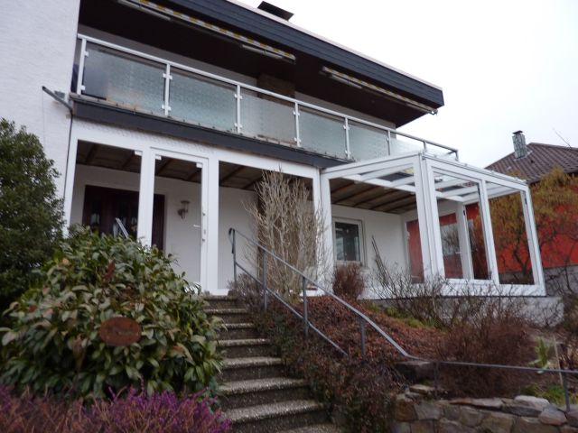 BAU.DE / BAU-Forum: 1. Bild zu Antwort "Dachanschluss Wintergarten: Probleme mit Regenwasser-Eintritt" auf die Frage "Wintergarten unter Balkon anschließen: Abdichtung, Schlagregen & Risiken?" im BAU-Forum "Wintergarten" BAU.DE / BAU-Forum: 1. Bild zu Antwort "Dachanschluss Wintergarten: Probleme mit Regenwasser-Eintritt" auf die Frage "Wintergarten unter Balkon anschließen: Abdichtung, Schlagregen & Risiken?" im BAU-Forum "Wintergarten"