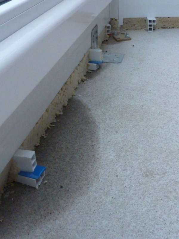 BAU.DE / BAU-Forum: 5. Bild zu Antwort "Dachanschluss Wintergarten: Probleme mit Regenwasser-Eintritt" auf die Frage "Wintergarten unter Balkon anschließen: Abdichtung, Schlagregen & Risiken?" im BAU-Forum "Wintergarten" BAU.DE / BAU-Forum: 5. Bild zu Antwort "Dachanschluss Wintergarten: Probleme mit Regenwasser-Eintritt" auf die Frage "Wintergarten unter Balkon anschließen: Abdichtung, Schlagregen & Risiken?" im BAU-Forum "Wintergarten"