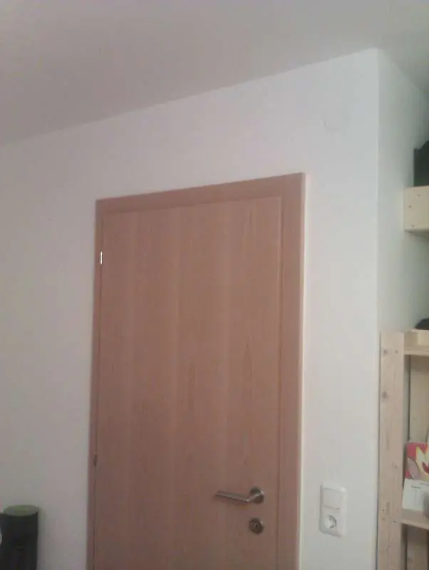 BAU.DE / BAU-Forum: 1. Bild zu Antwort "Deckenmontage: Positionierung der Klimmzugstange – Foto" auf die Frage "Klimmzugstange an Decke montieren: Risiken, Dübel-Wahl & Tragfähigkeit im Altbau?" im BAU-Forum "Wohnen und Einrichten" BAU.DE / BAU-Forum: 1. Bild zu Antwort "Deckenmontage: Positionierung der Klimmzugstange – Foto" auf die Frage "Klimmzugstange an Decke montieren: Risiken, Dübel-Wahl & Tragfähigkeit im Altbau?" im BAU-Forum "Wohnen und Einrichten"