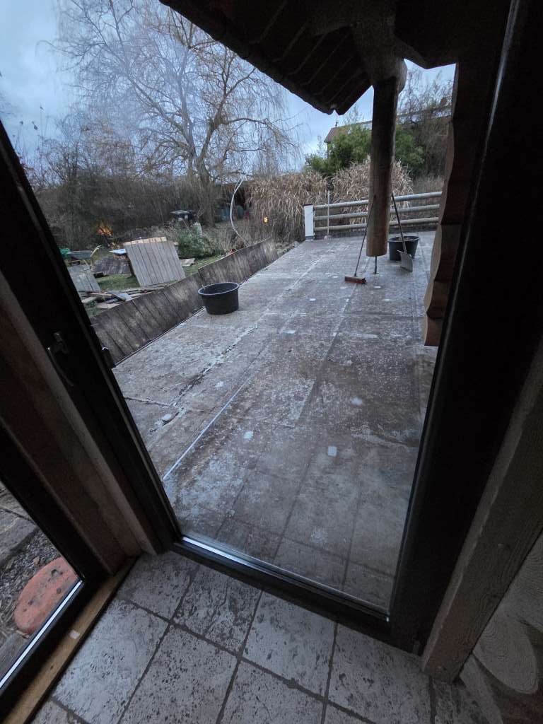 BAU-Forumsbeitrag: Terrasse auf Garagendach: Leichter & pflegeleichter Aufbau bis 18 cm gesucht BAU-Forumsbeitrag: Terrasse auf Garagendach: Leichter & pflegeleichter Aufbau bis 18 cm gesucht