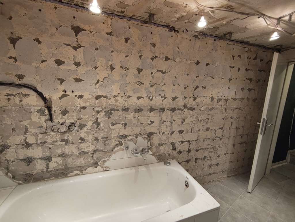 BAU-Forumsbeitrag: Verschiedene Untergründe verputzen - Kalksandstein, Bimsstein und Ytong richtig grundieren BAU-Forumsbeitrag: Verschiedene Untergründe verputzen - Kalksandstein, Bimsstein und Ytong richtig grundieren