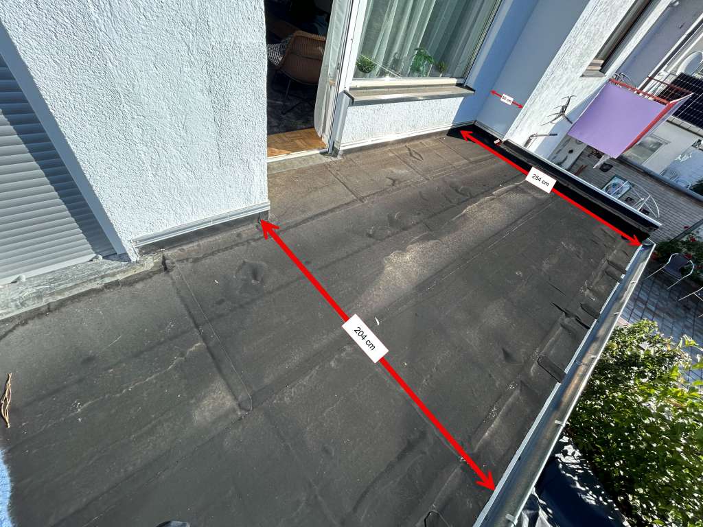 BAU-Forumsbeitrag: Balkonbelag auf Bitumenbahn: Triflex oder Watec 3e mit Dünnbettverfahren? BAU-Forumsbeitrag: Balkonbelag auf Bitumenbahn: Triflex oder Watec 3e mit Dünnbettverfahren?