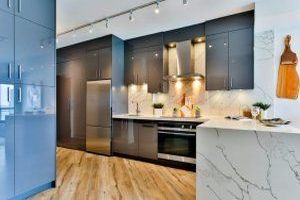 Stilvoll und funktional: Die besten Tipps für den optimalen Küchenspritzschutz - Bild: Lotus Design N Print / Unsplash Stilvoll und funktional: Die besten Tipps für den optimalen Küchenspritzschutz - Bild: Lotus Design N Print / Unsplash